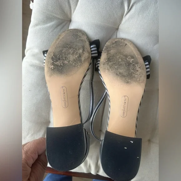 Comfortview Black & White Striped Block Heel Sandals with Bow - Picture 3 of 5